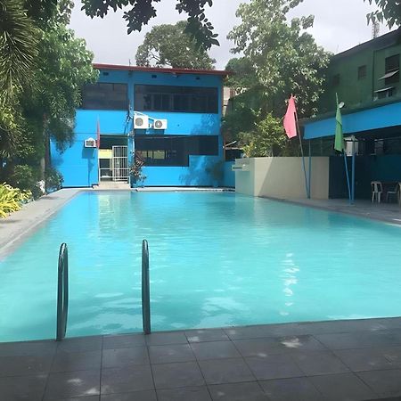 Oyo 195 Ranchotel - Binan Buitenkant foto