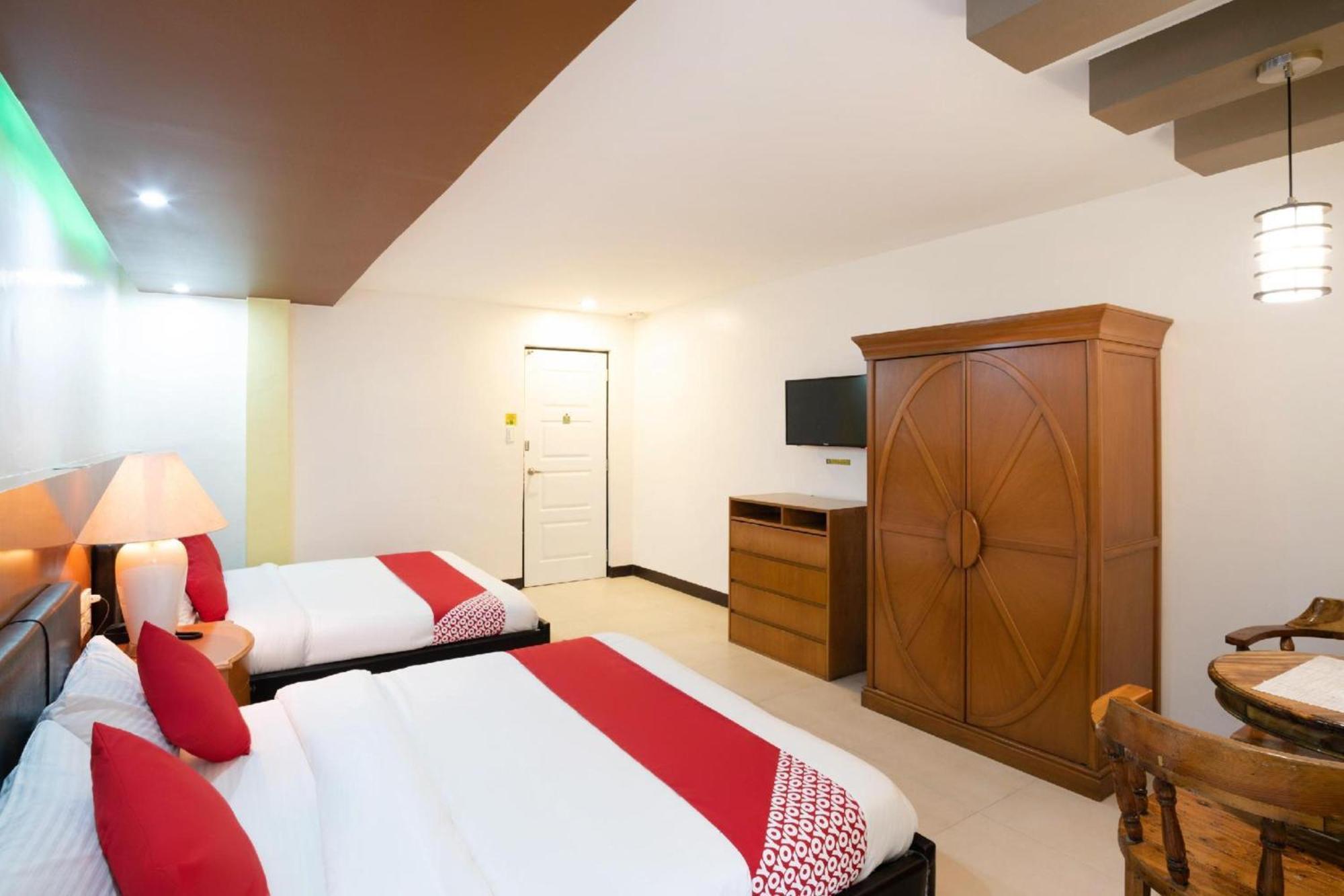 Oyo 195 Ranchotel - Binan Buitenkant foto